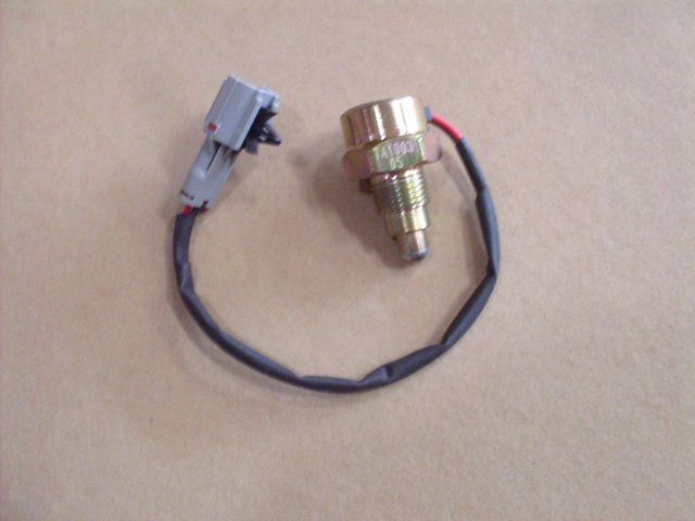5DYM8-1701061