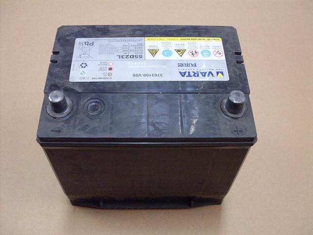 3703100-V08