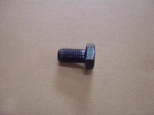 5811015-M00